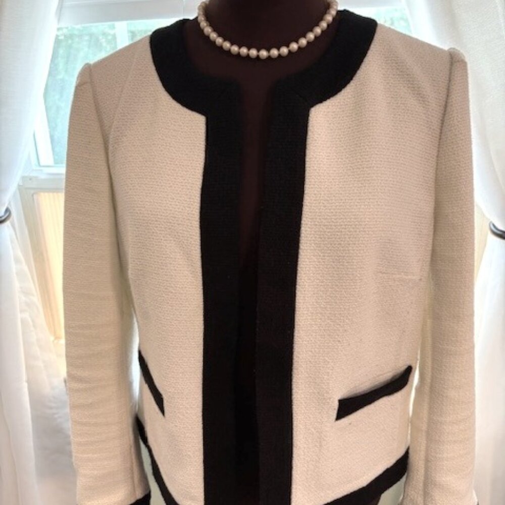 Ann Taylor size small blazer